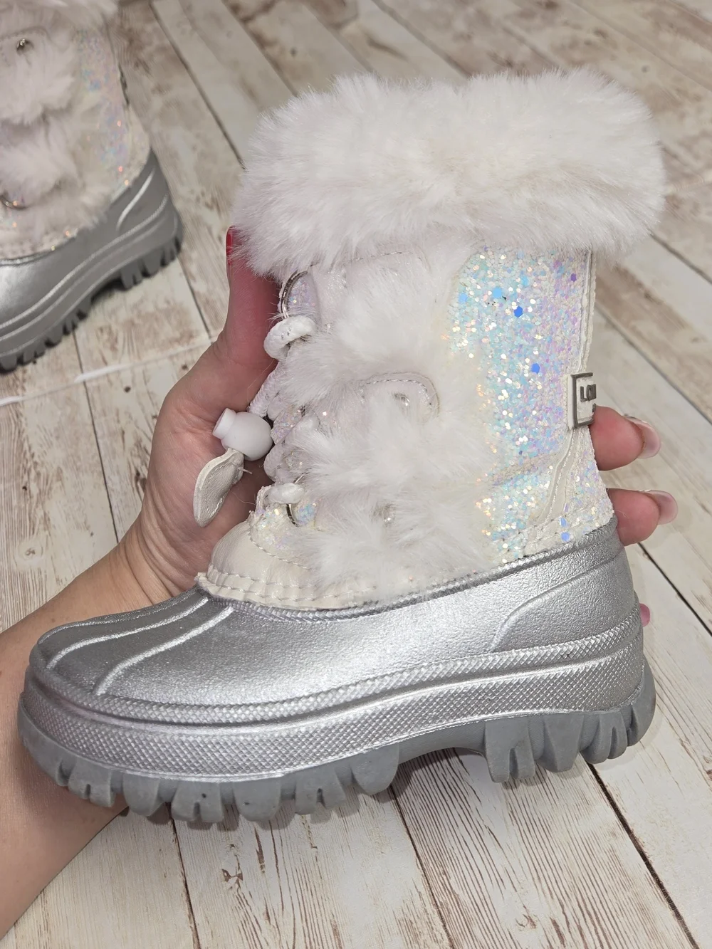 London Fog Girls Size 7M Silver Glitter Faux Fur Winter Snow Boots